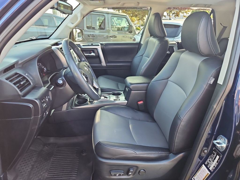 Used 2022 Nautical Blue Metallic Toyota SR5 Premium image 20