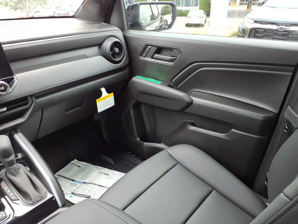 New 2026 Black Chevrolet Trail Boss image 25