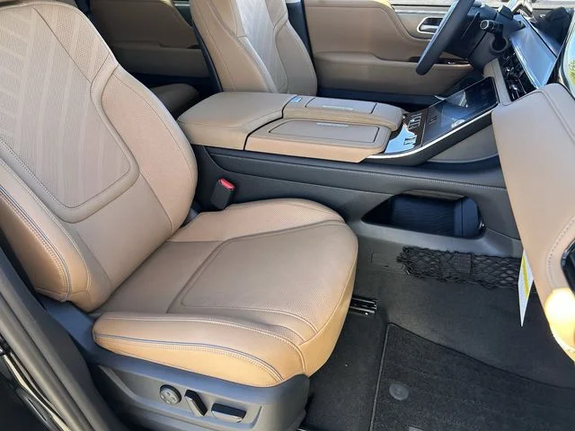 New 2027 BLACK OBSIDIAN INFINITI Luxe 4WD image 11