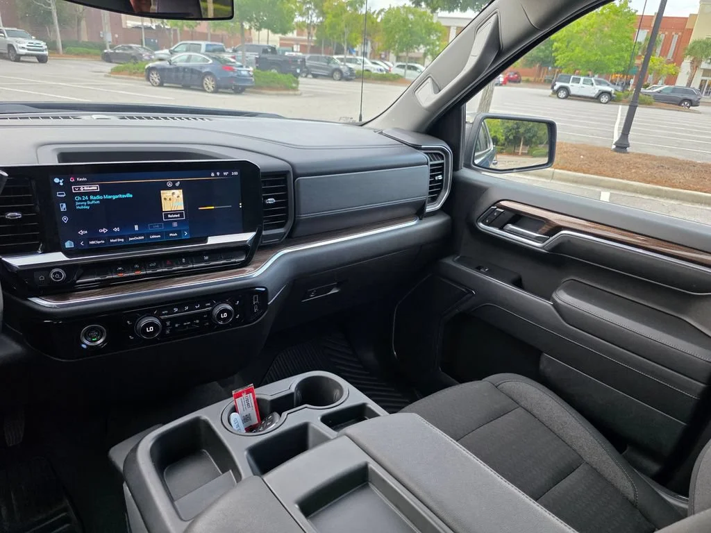 Used 2024 Lakeshore Blue Metallic Chevrolet RST image 28