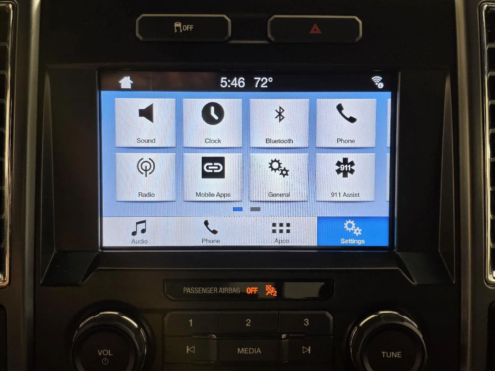 Used 2016 Oxford White Ford XLT image 41