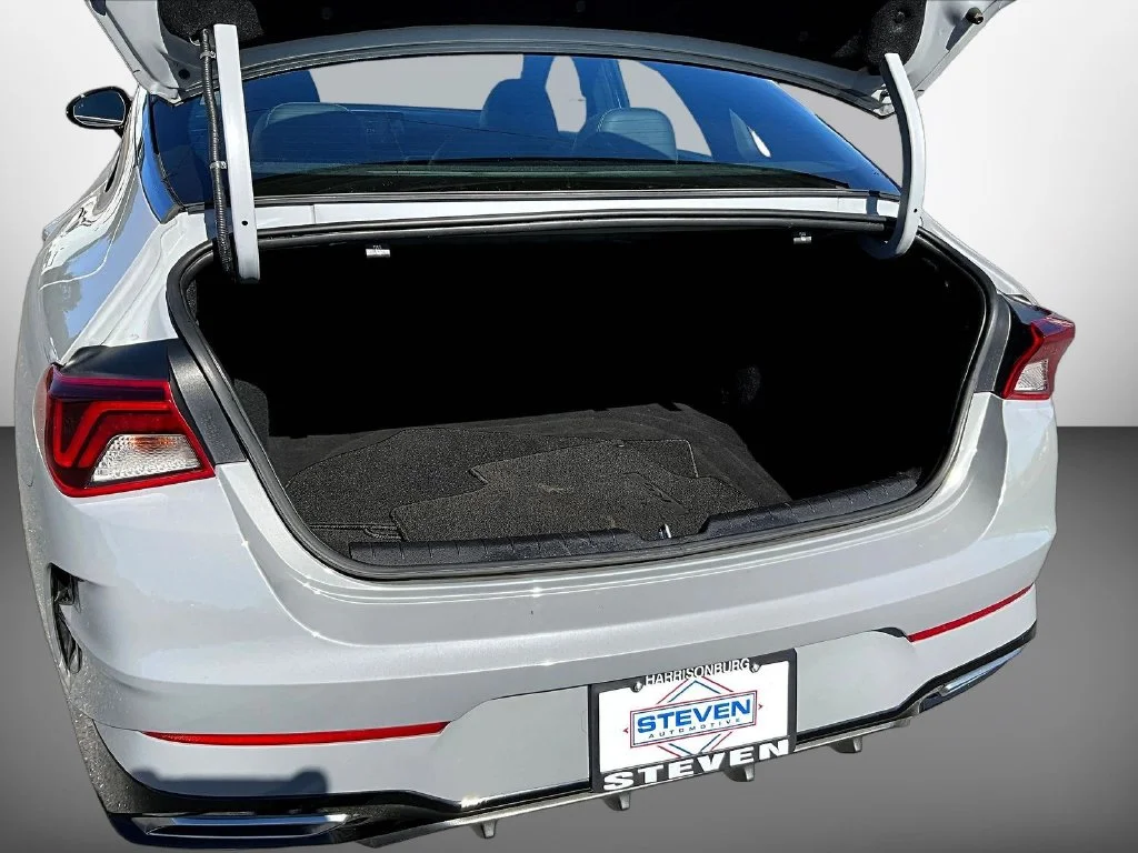 Used 2021 Gray Kia GT-Line image 6