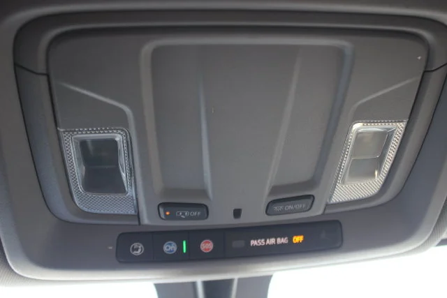 Used 2023 White Chevrolet LT image 11