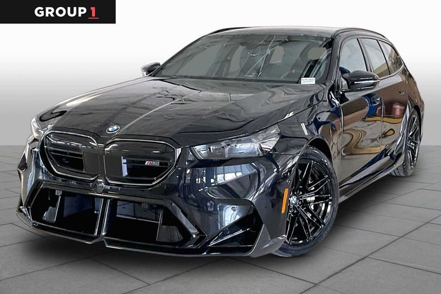 BMW M5 AWD Sedan - In-Stock