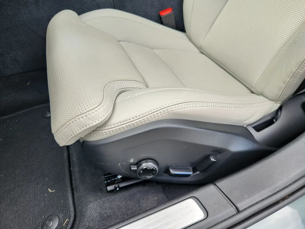 2026 Volvo V60 Cross Country Ultra - Photo 18