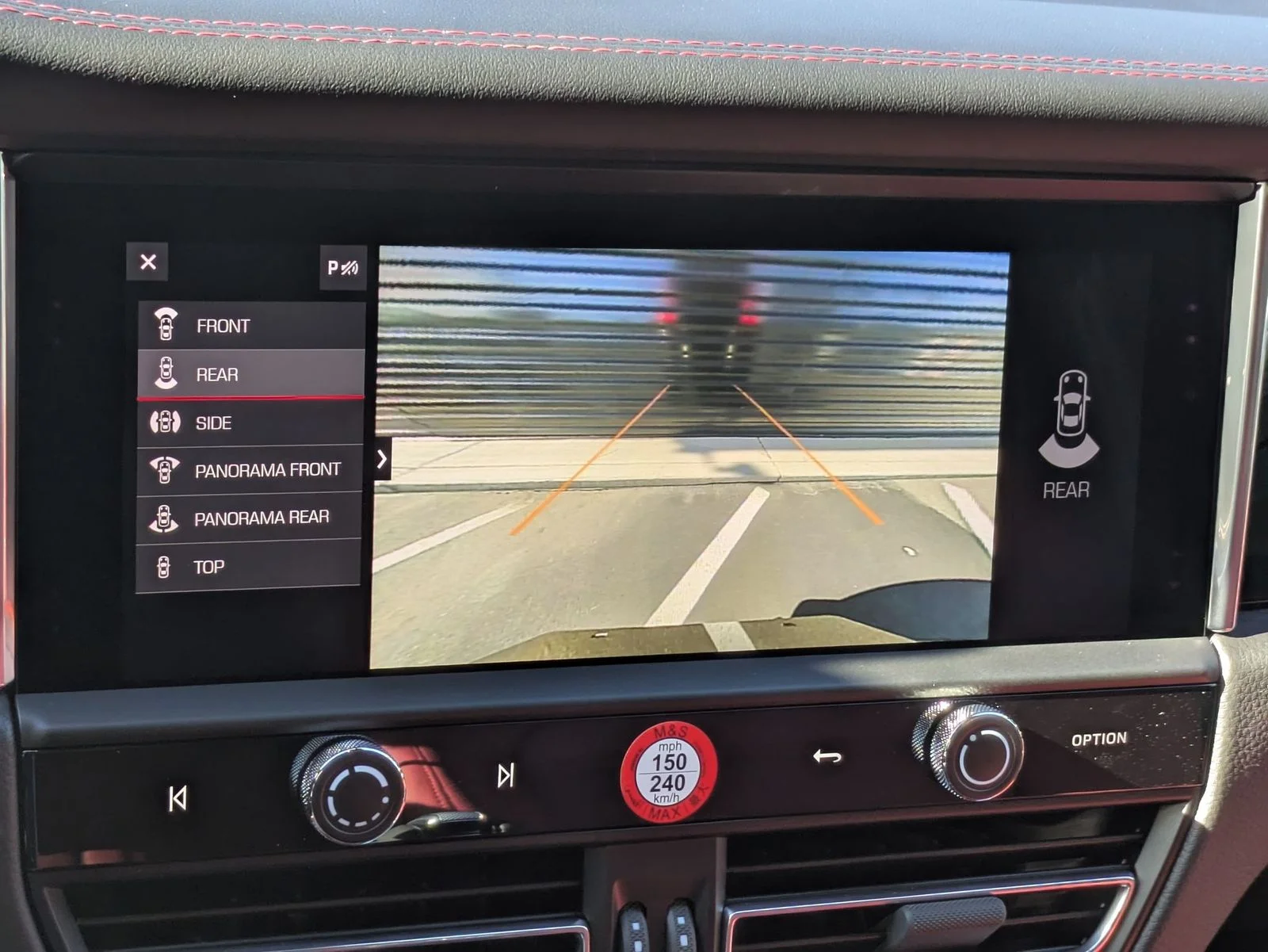 2026 Porsche Macan T - Photo 20