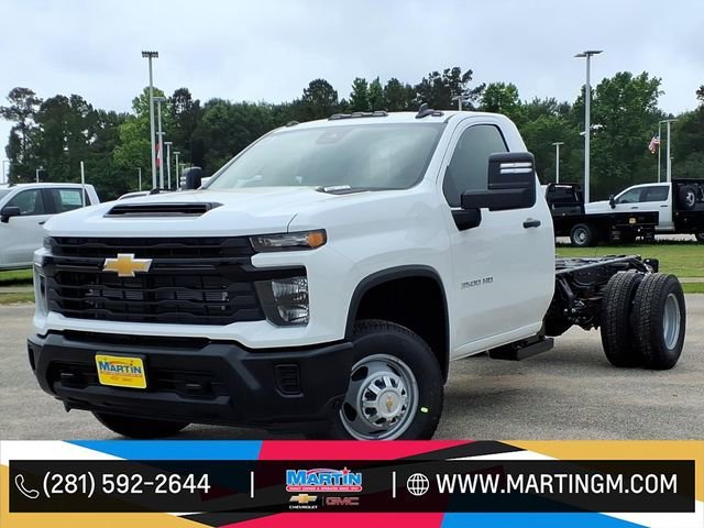 New 2026 Chevrolet Silverado 3500 HD Chassis Cab Work Truck Four Wheel Drive Regular Cab