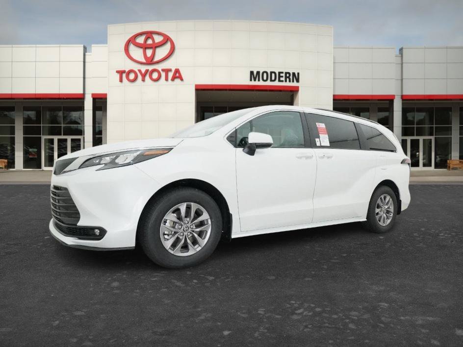 New 2026 Wind Chill Pearl Toyota XLE image 12