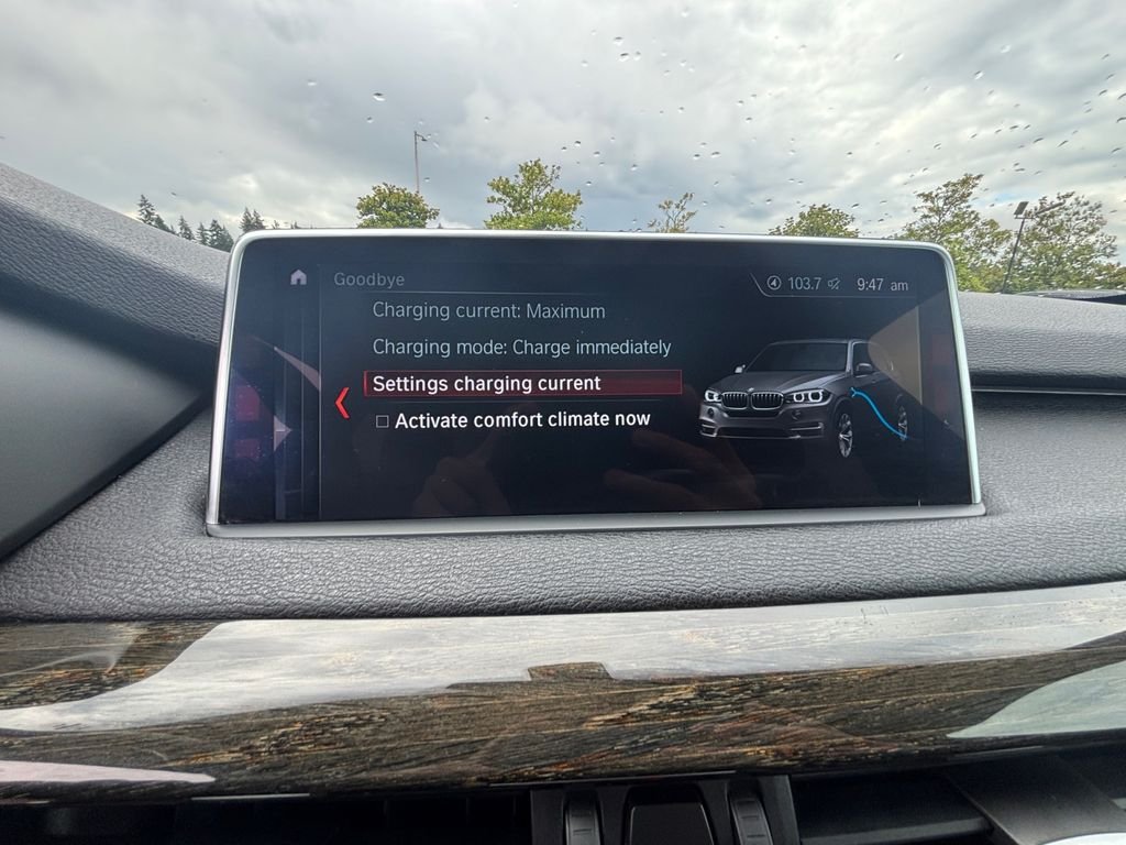 Used 2018 Black BMW xDrive40e image 21