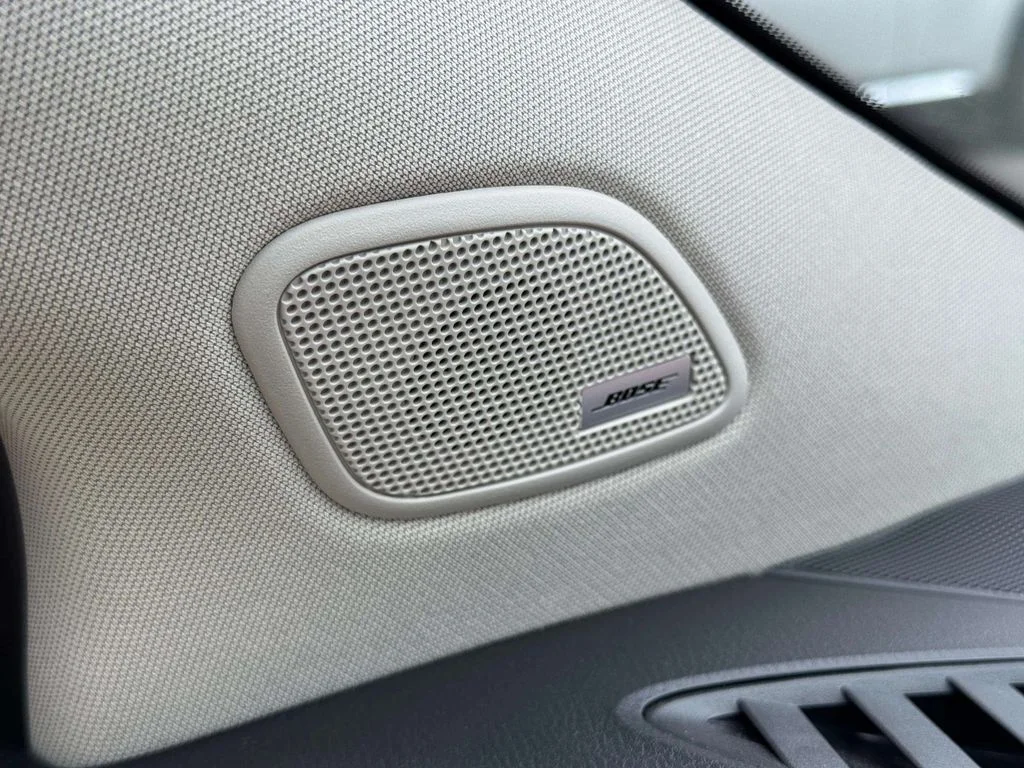 Certified Used 2024 Pearl White Tricoat Nissan SL image 18