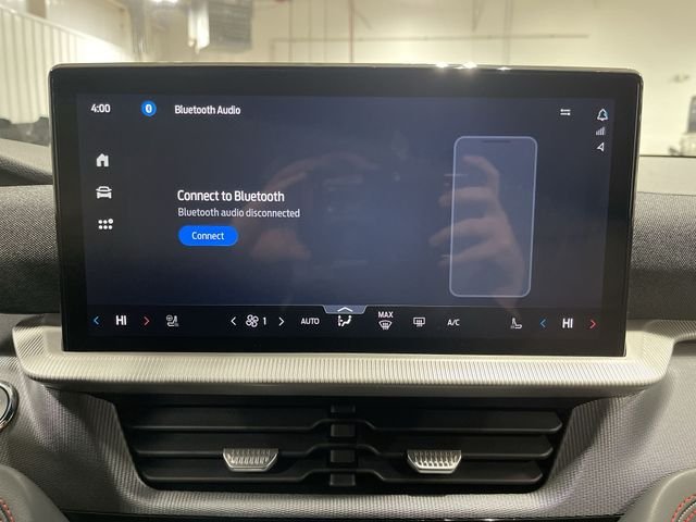 New 2026 Star White Metallic Tri-Coat Ford ST-Line image 32