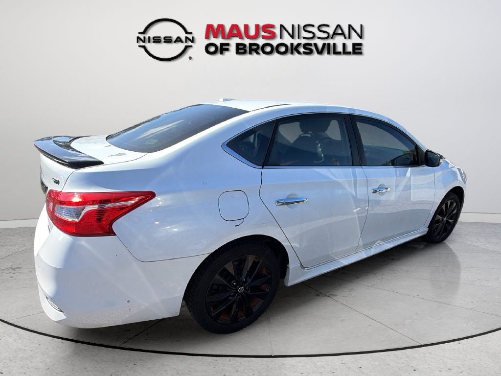 Used 2018 White Nissan SR image 13