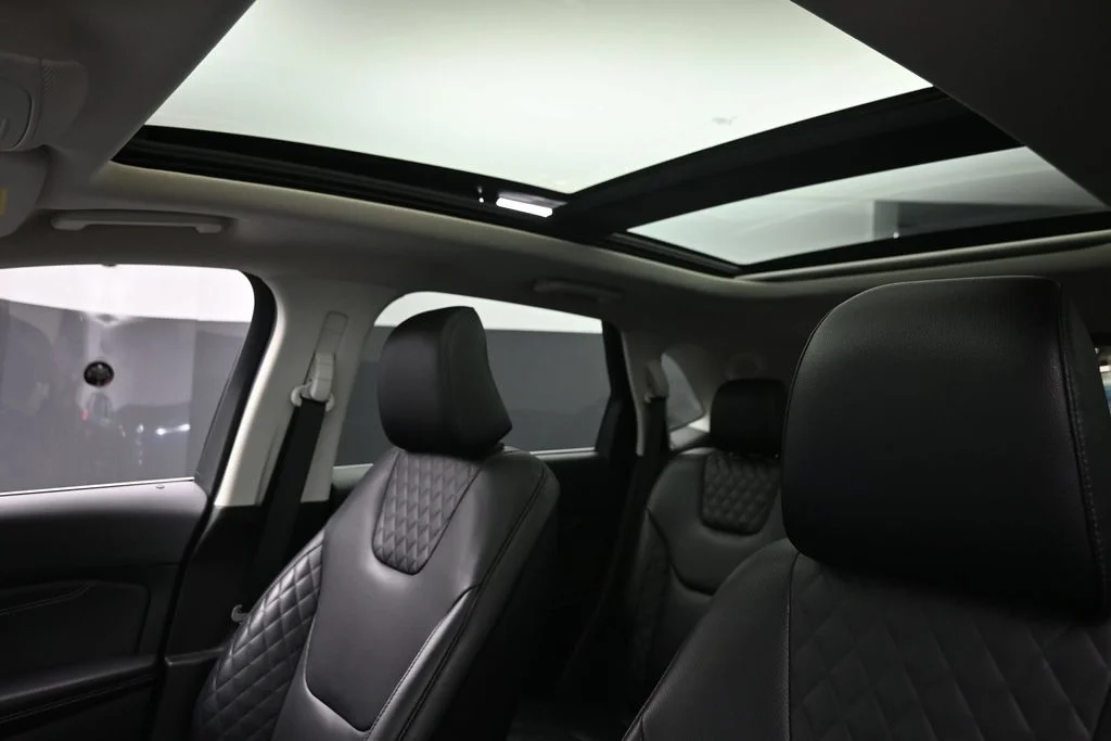 Used 2024 Blue Ford Titanium image 22