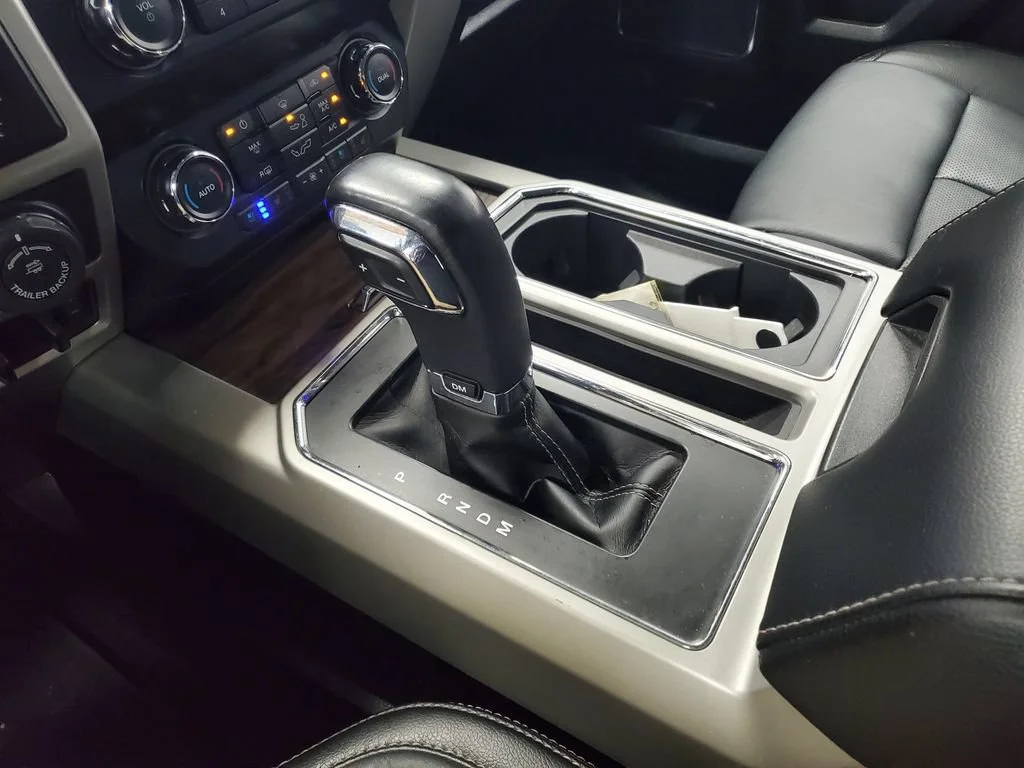 Used 2020 White Ford XL image 28