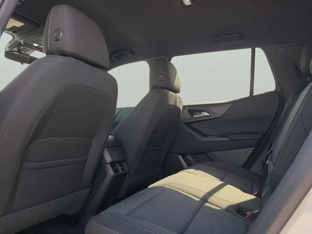 New 2027 Summit White Chevrolet LT image 10