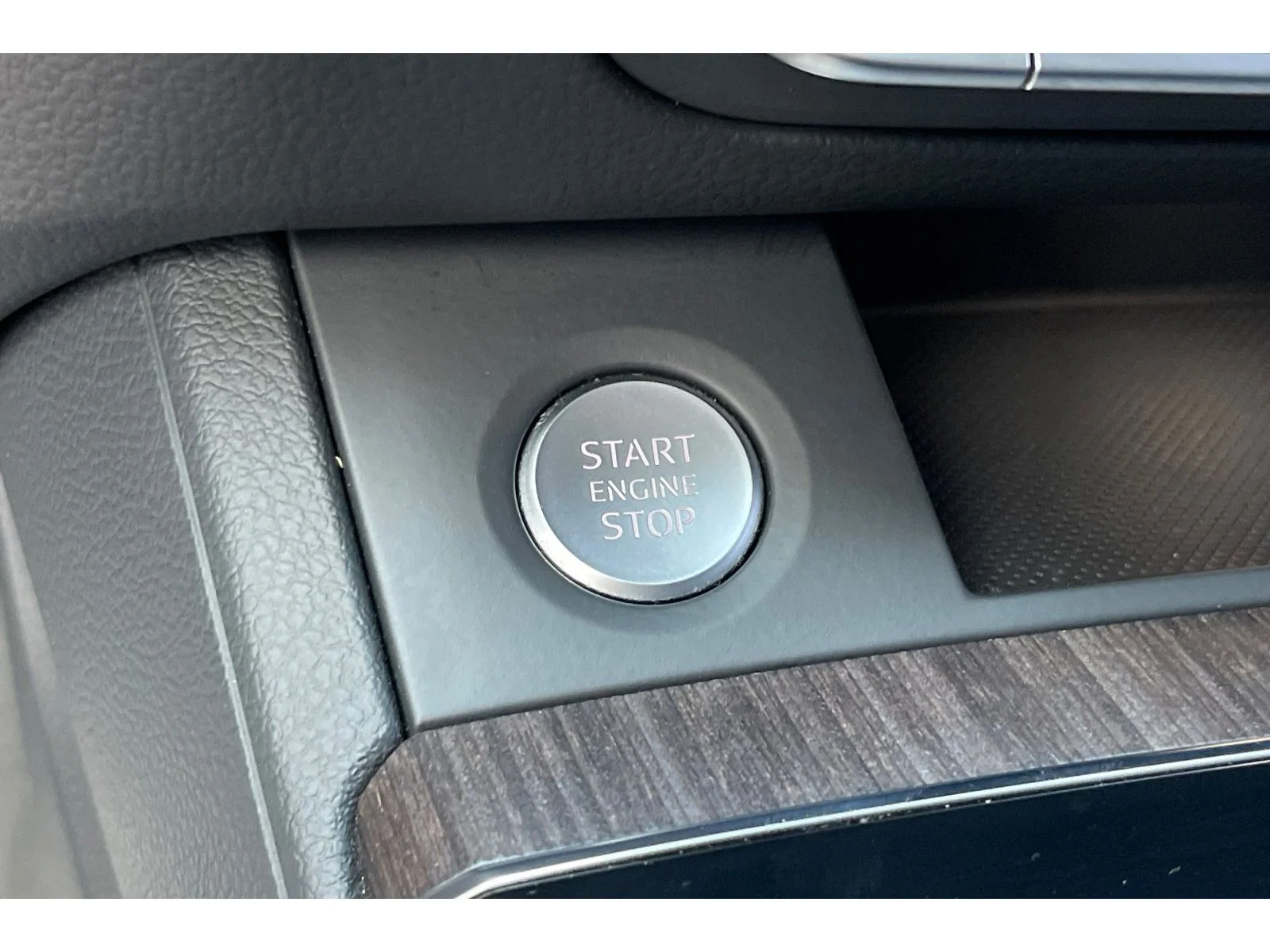 Used 2021 Manhattan Gray Metallic Audi Premium image 32