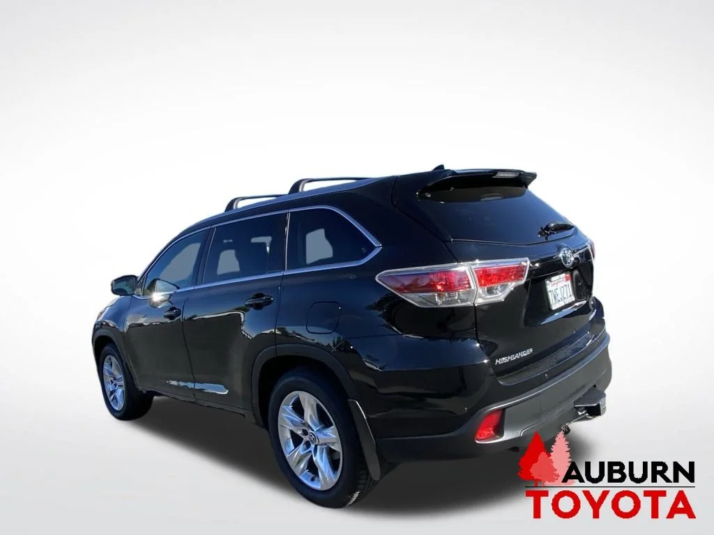 Used 2016 Midnight Black Metallic Toyota Limited image 5