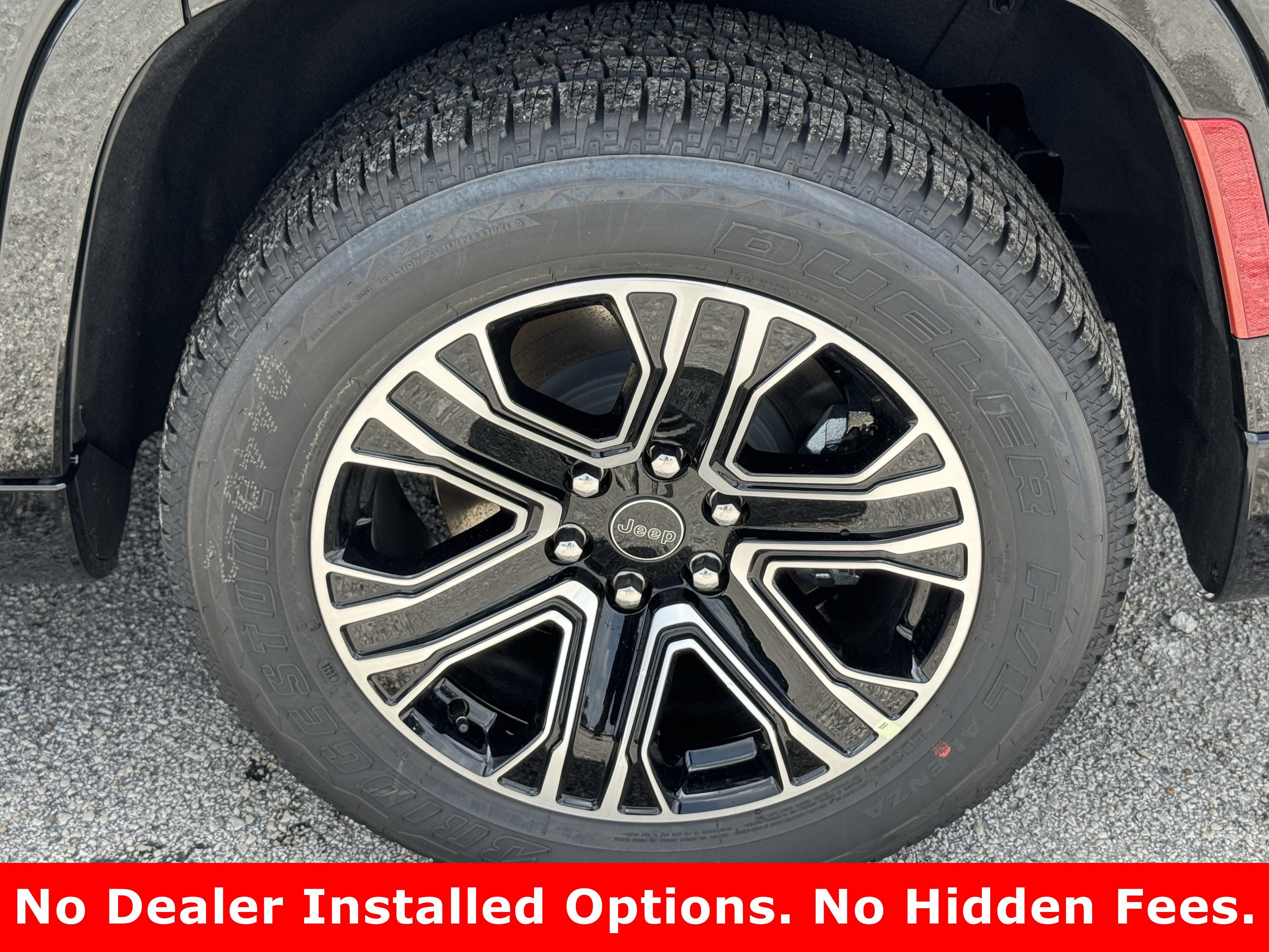 New 2026 High Gloss Black Exterior Paint Jeep 4x2 image 8