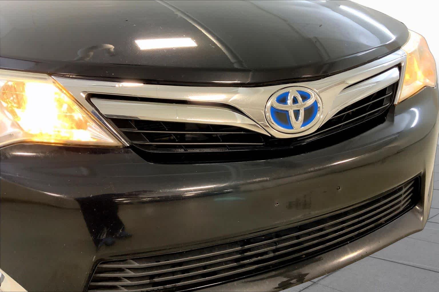 Used 2012 Attitude Black Metallic Toyota XLE image 32