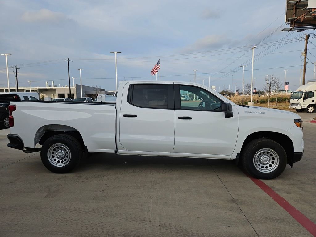 New 2026 Summit White Chevrolet WT image 8