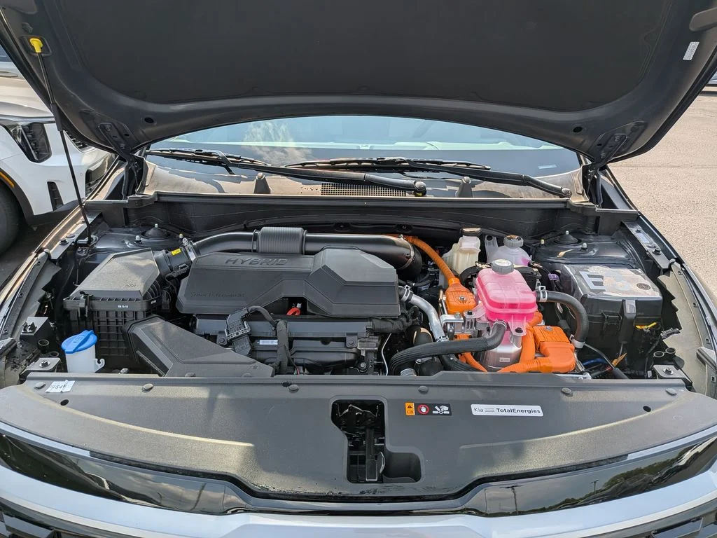 New 2027 Fusion Black Kia EX image 9