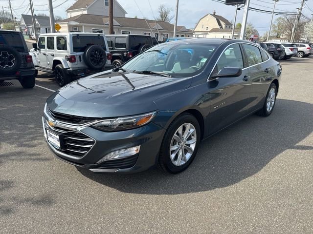 Used 2019 Chevrolet Malibu 1LT with VIN 1G1ZD5ST7KF114439 for sale in Wallingford, CT