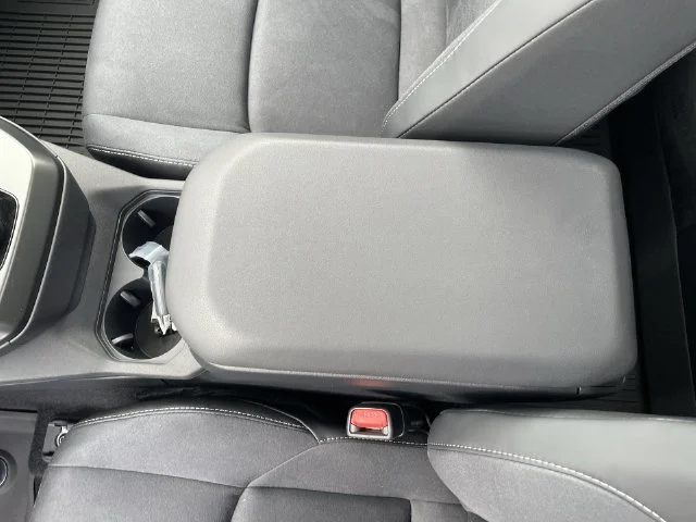 2026 Toyota C-HR XSE - Photo 28