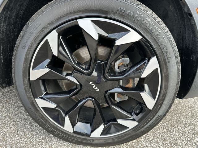 Used 2025 Black Kia EX image 20