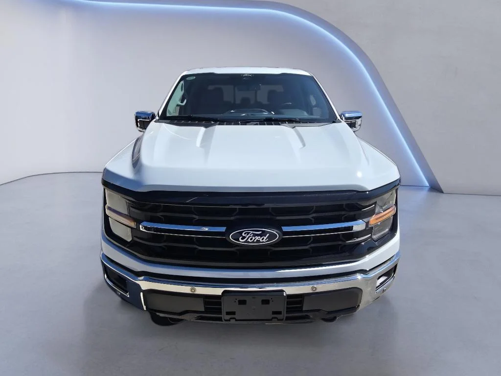 New 2026 White Ford XLT image 2