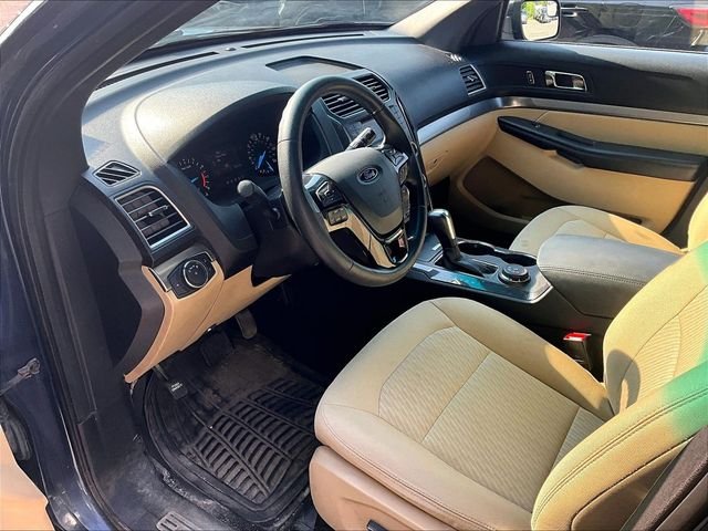 Used 2017 Blue Ford Base image 8