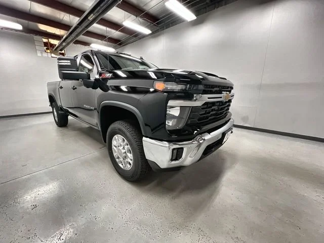 New 2026 Black Chevrolet LT image 2