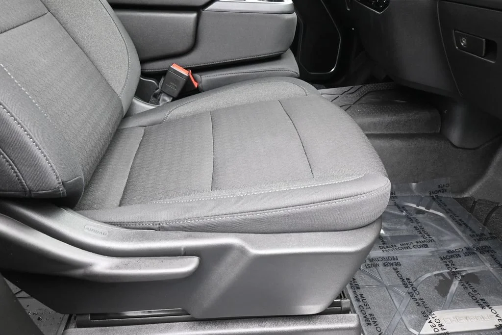 Used 2026 Summit White Chevrolet RST image 40