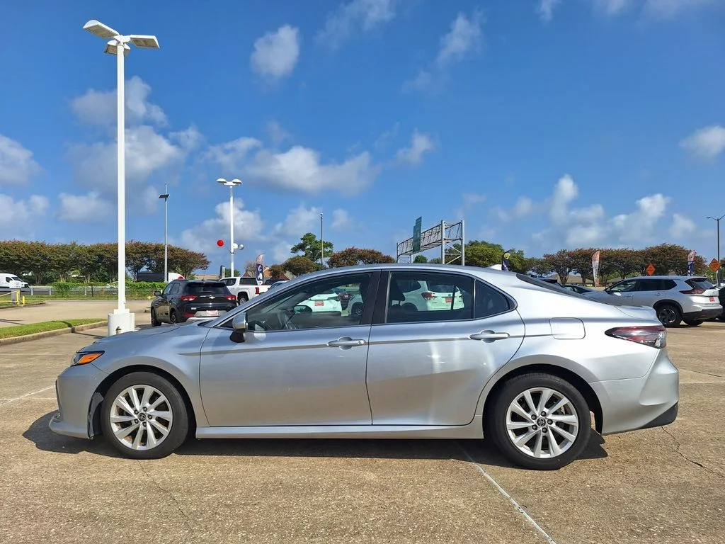 Used 2023 Silver Toyota LE image 7