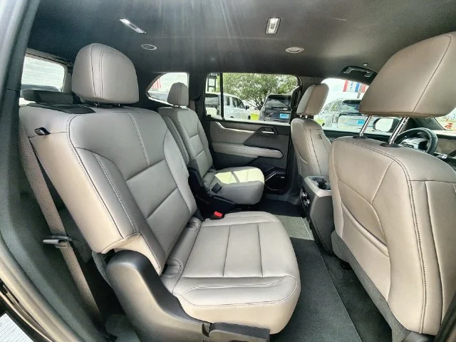 2026 GMC Acadia Elevation - Photo 26