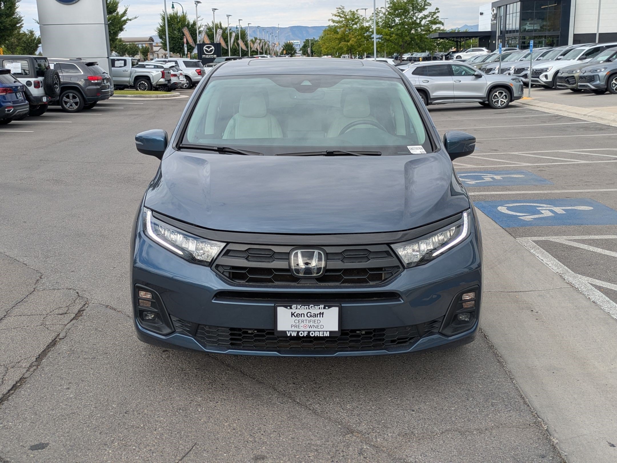 Used 2025 Crystal Black Pearl Honda EX-L image 10