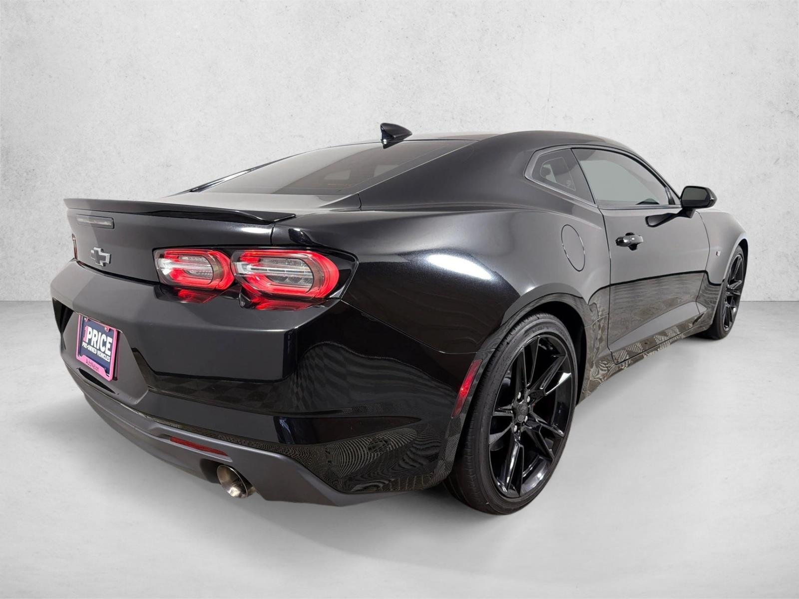Used 2024 Black Chevrolet 1LT image 4