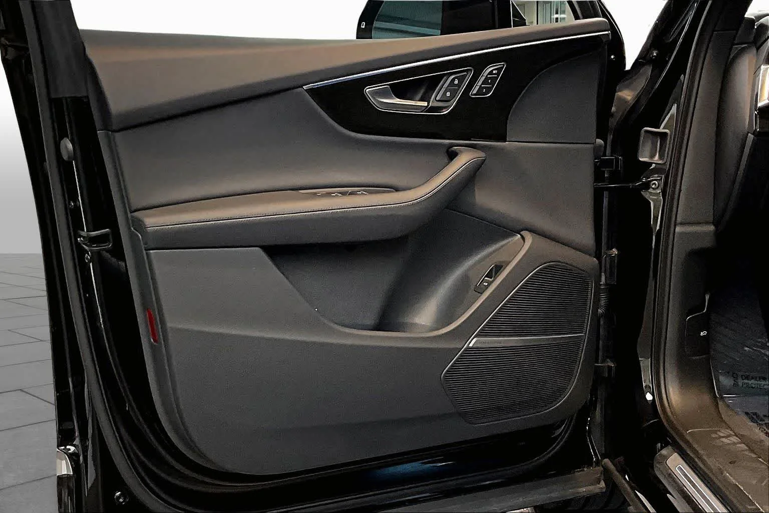 Used 2023 Mythos Black Metallic Audi Premium Plus image 41