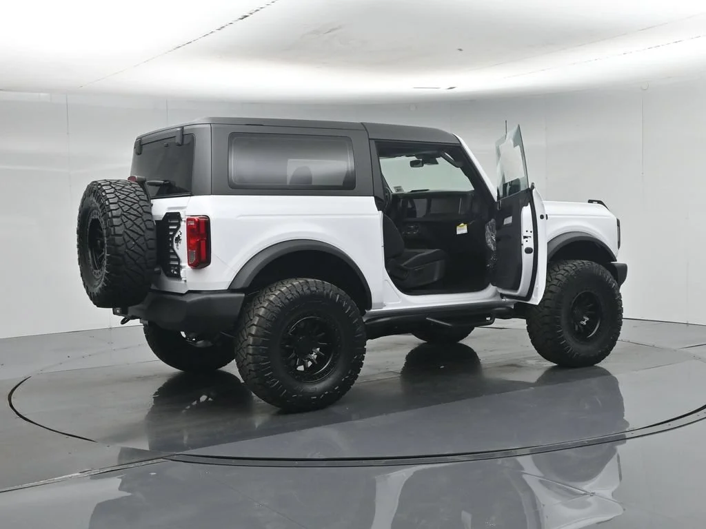 New 2026 Oxford White Ford Base image 5