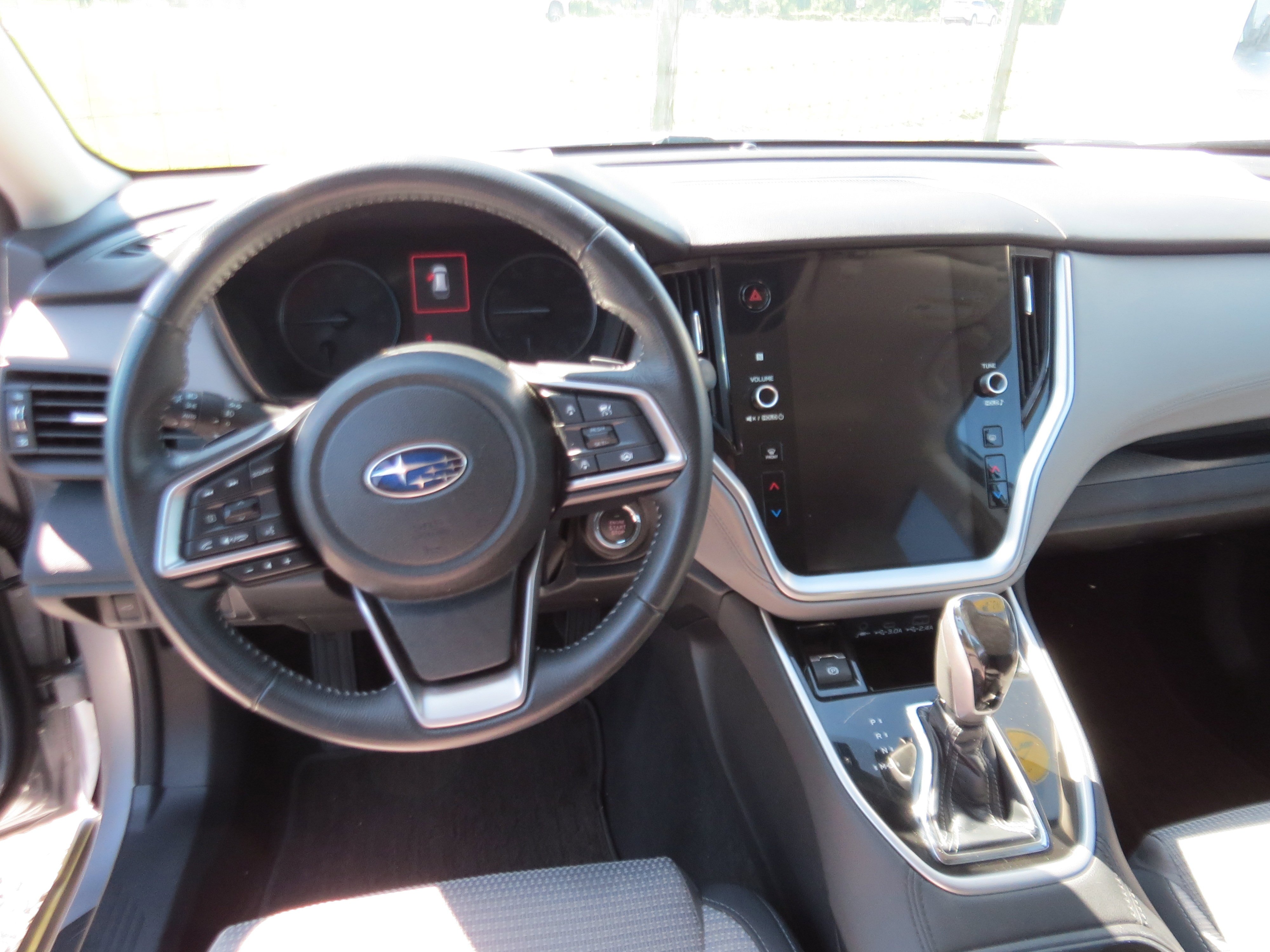 Used 2023 Ice Silver Metallic Subaru Premium image 16