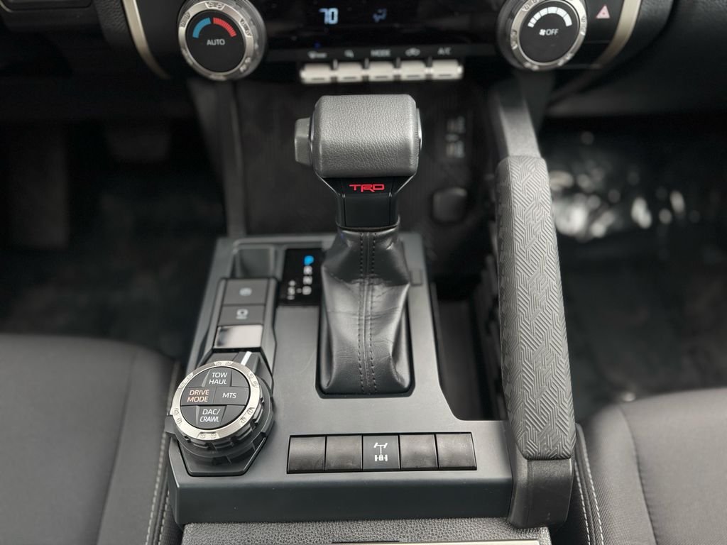 2025 Toyota Tacoma TRD Off Road - Photo 14
