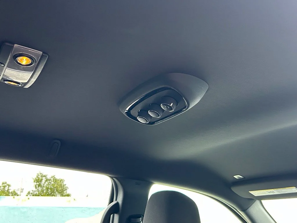 Used 2022 Gray Dodge SXT image 34