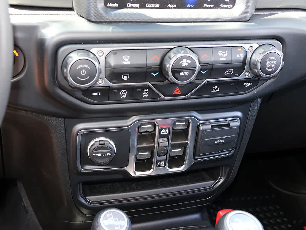 2023 Jeep Wrangler 4-Door Sahara - Photo 23