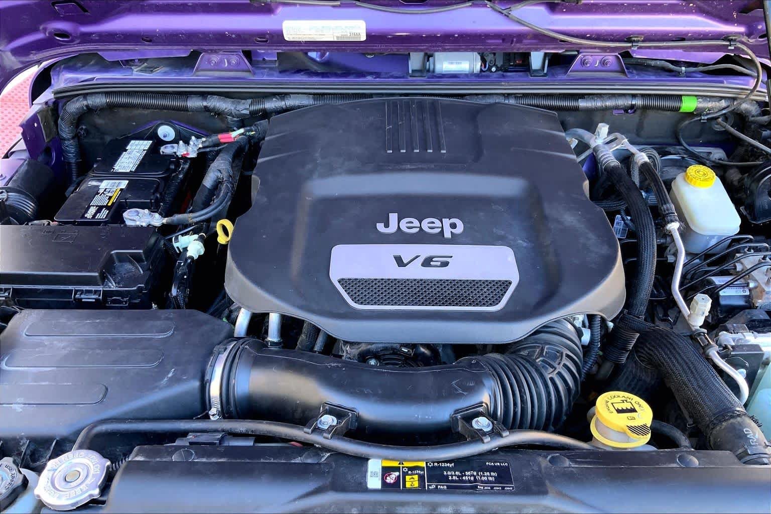 Used 2018 Xtreme Purple Pearlcoat Jeep Sport S image 29