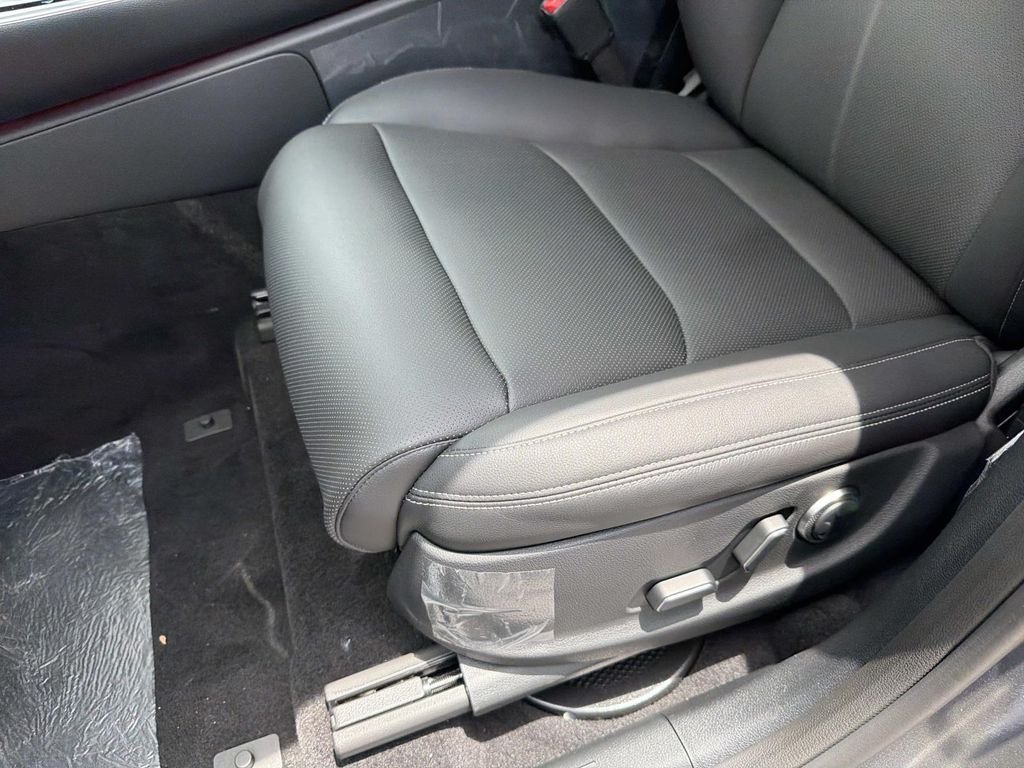 New 2027 Blue Genesis 2.5T image 18