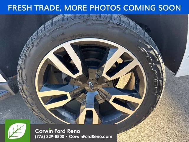 Used 2020 White Chevrolet Premier image 20