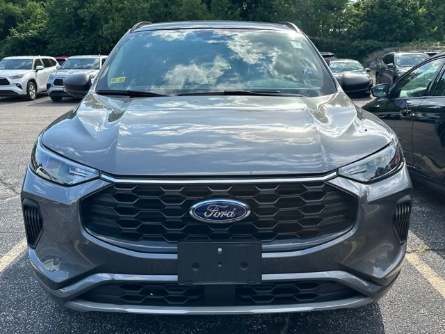 Used 2023 Gray Ford ST-Line image 2