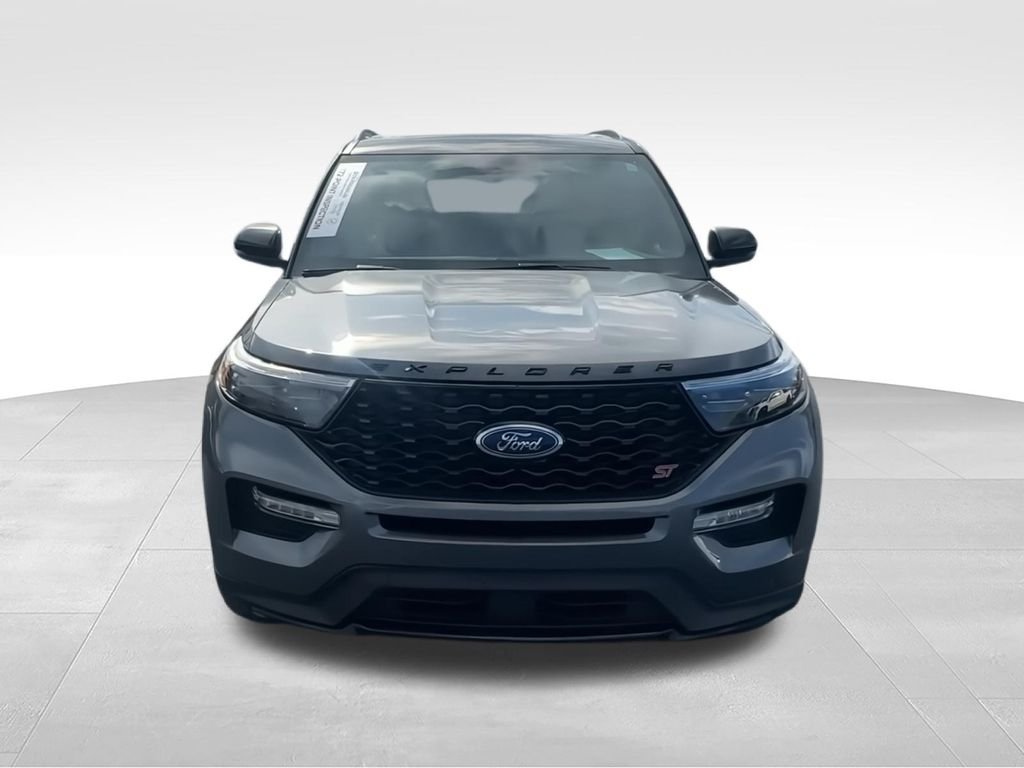 Used 2023 Gray Ford ST image 3