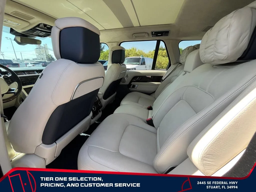 Used 2022  Land Rover Autobiography image 12