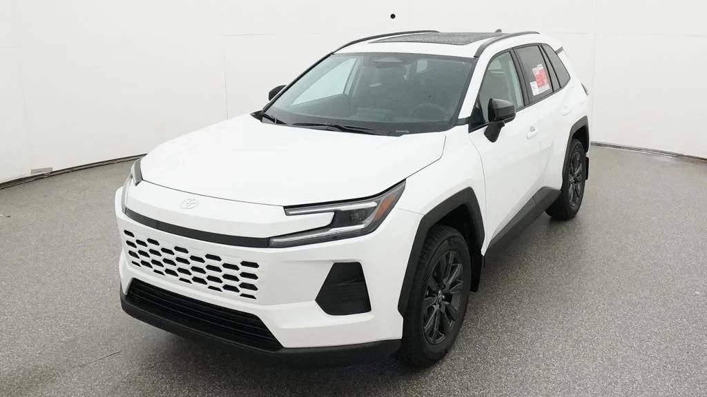 New 2026 Ice Cap Toyota XLE Premium image 20