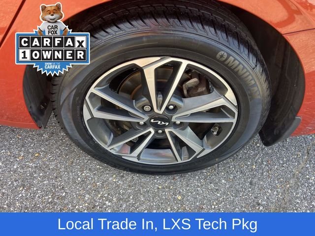 Used 2023 Red Kia LXS image 7